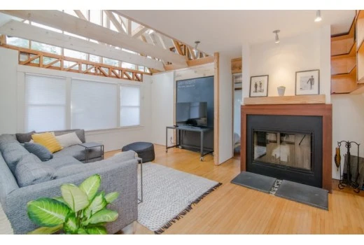 New Rug Trend to Make Your Living Room More Interesting
