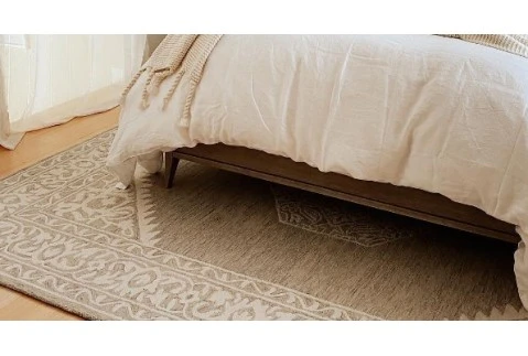 How to Select the Perfect Rug to Pair with Your Floors!