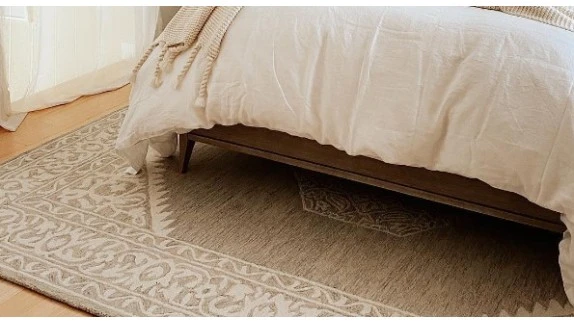 How to Select the Perfect Rug to Pair with Your Floors!