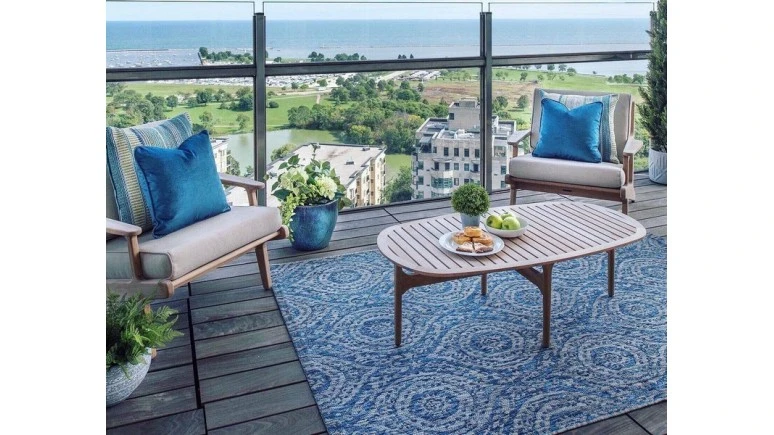 Best Tips for Decorating with an Outdoor Area Rug