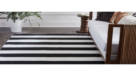 Decor with rugs to define a space