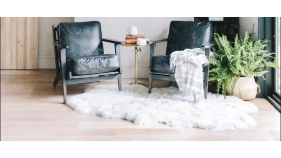 How To Give your Feet a Smooth Feeling with Plush Rugs