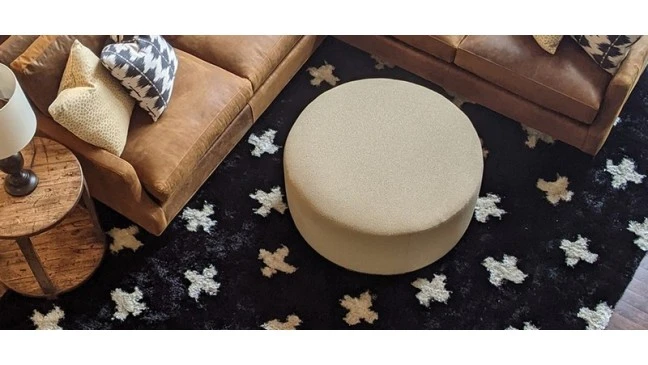 Geometric Rugs as Visual Anchors: Defining Areas and Creating Flow in Open Floor Plans