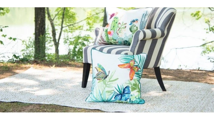 Top 10 Patterns and Colors in Outdoor Rugs: Ideas for Your Patio or Deck